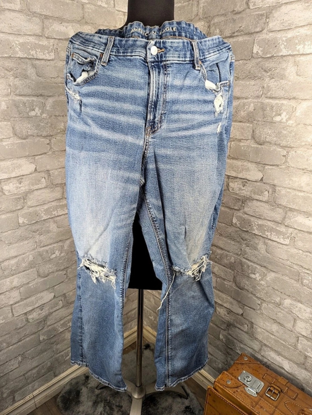 American Eagle Curvy Straight Jean Distressed Blue Jeans Waist 18